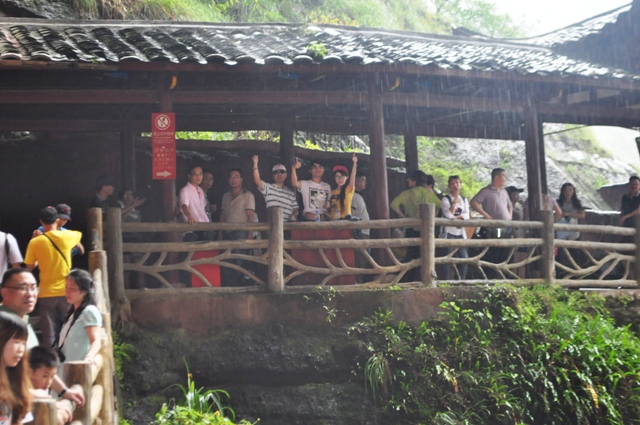tn002.jpg